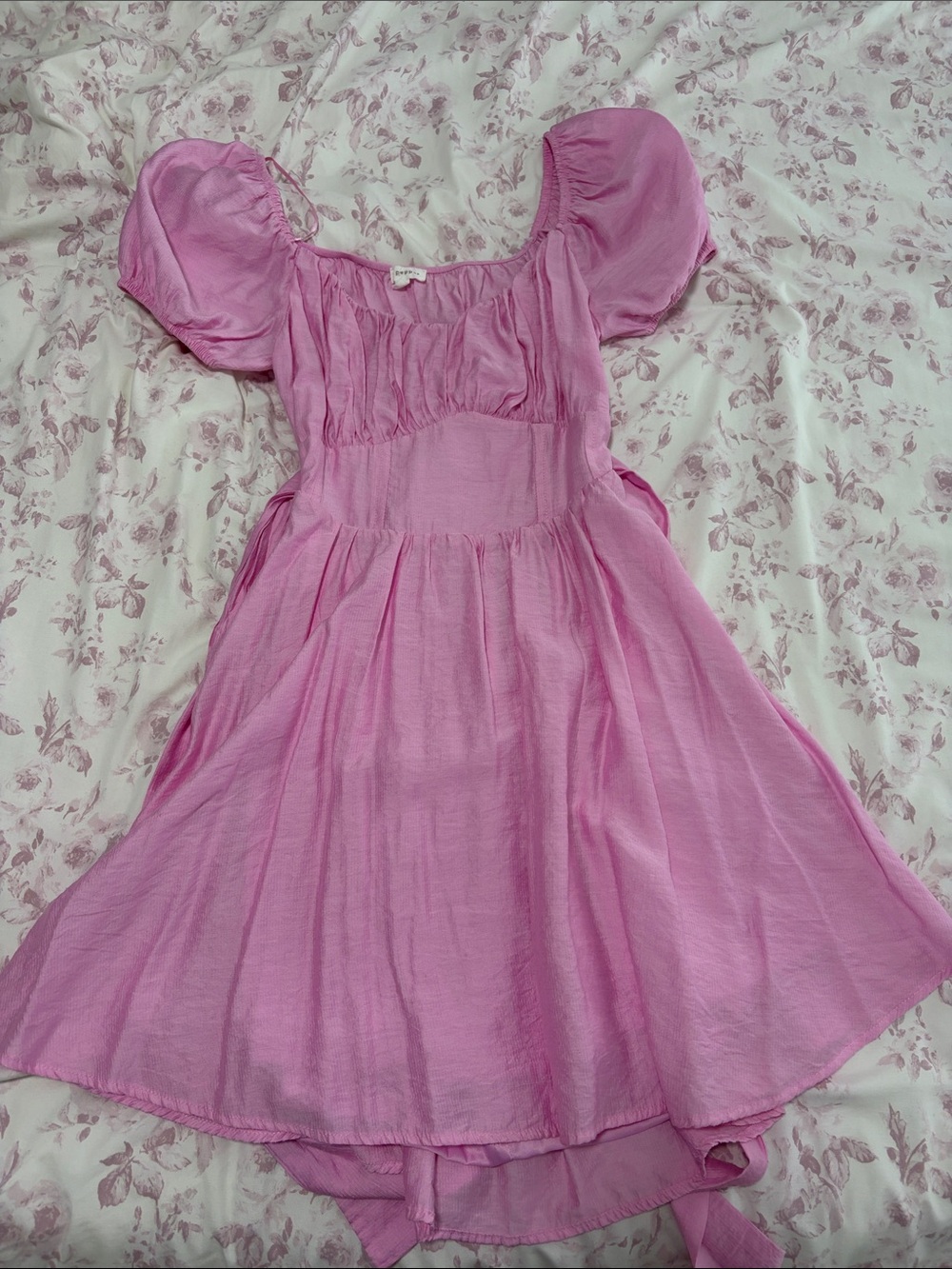 Girls' Pink Puff-Sleeve Smocked Waist Dress